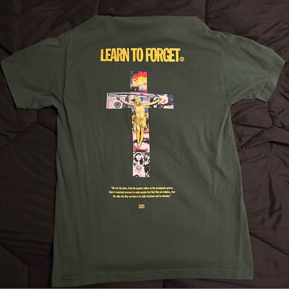 Learn to Forget Crucifix Tee - Picture 1 of 3